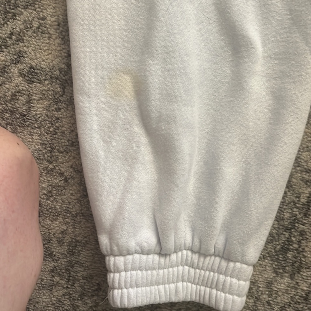 Adika sweats - Picture 5 of 7